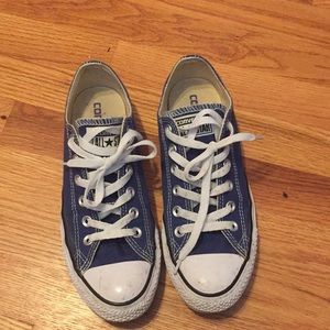 Navy blue converse women’s 8